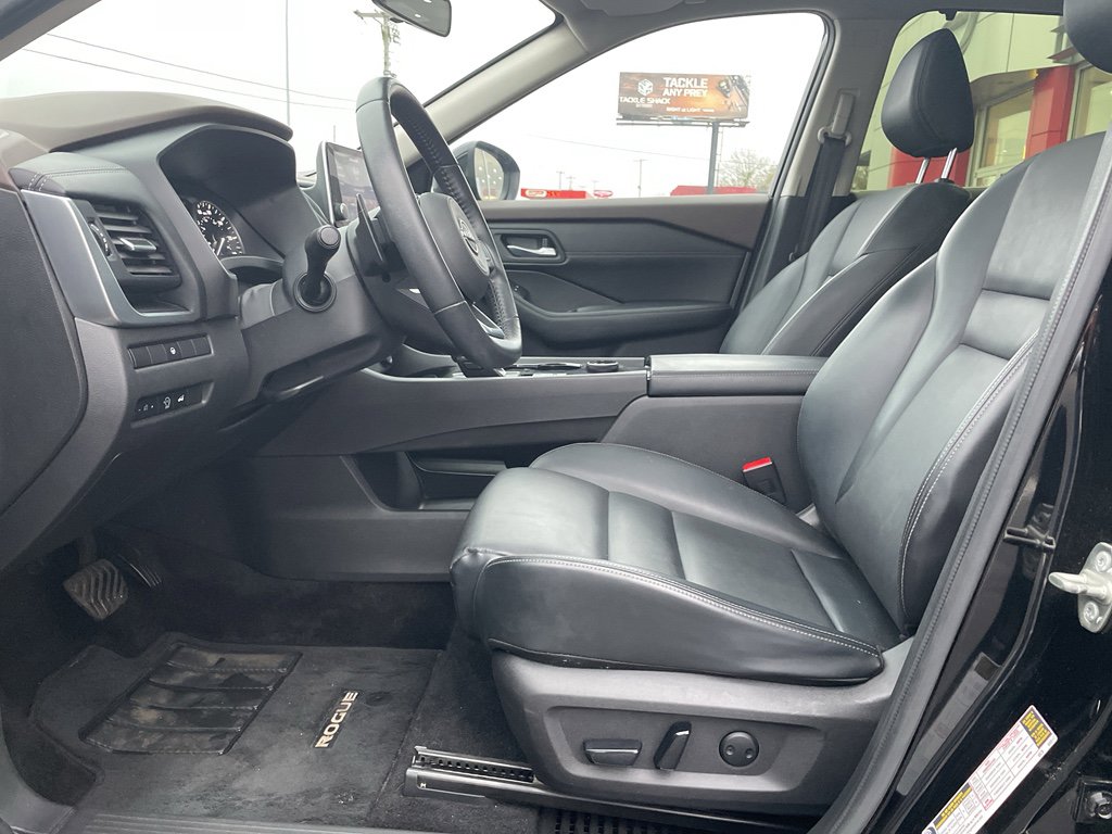 Certified 2023 Nissan Rogue SV w/ SV Premium B Package image 10