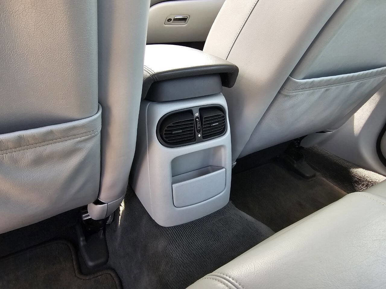 Used 2003 Jaguar S-TYPE 3.0 image 26