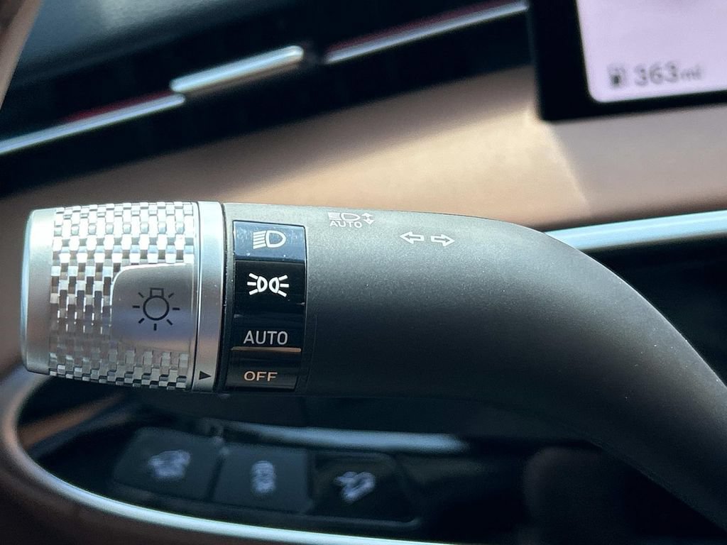 New 2026 Genesis GV70 2.5T Advanced AWD/4WD image 32