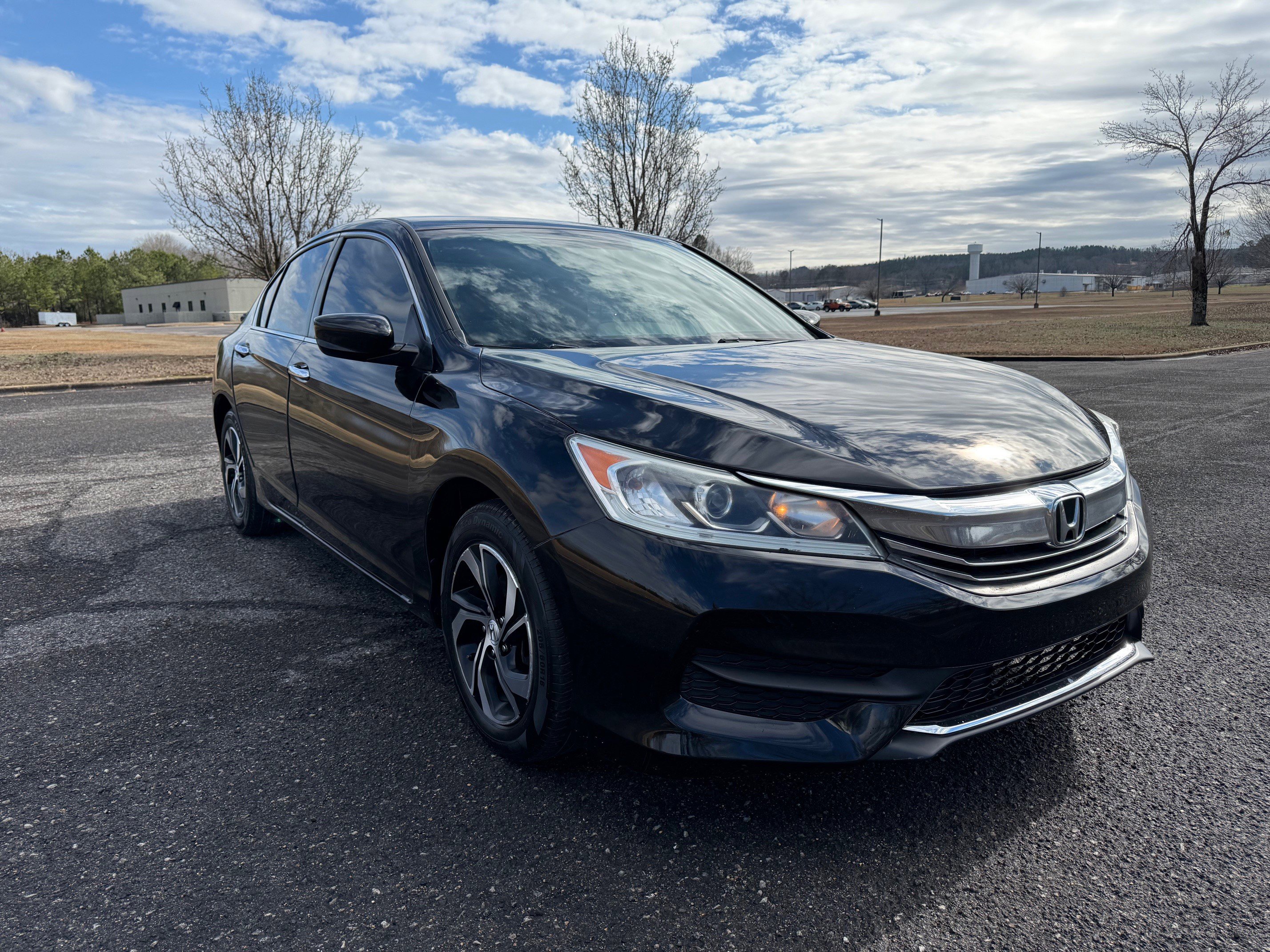 Used 2017 Honda Accord LX image 7