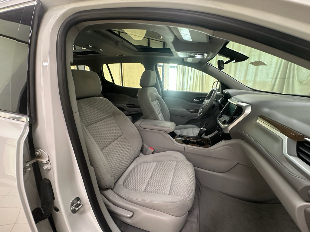 Used 2018 GMC Acadia SLE w/ Driver Alert Package I FWD image 18