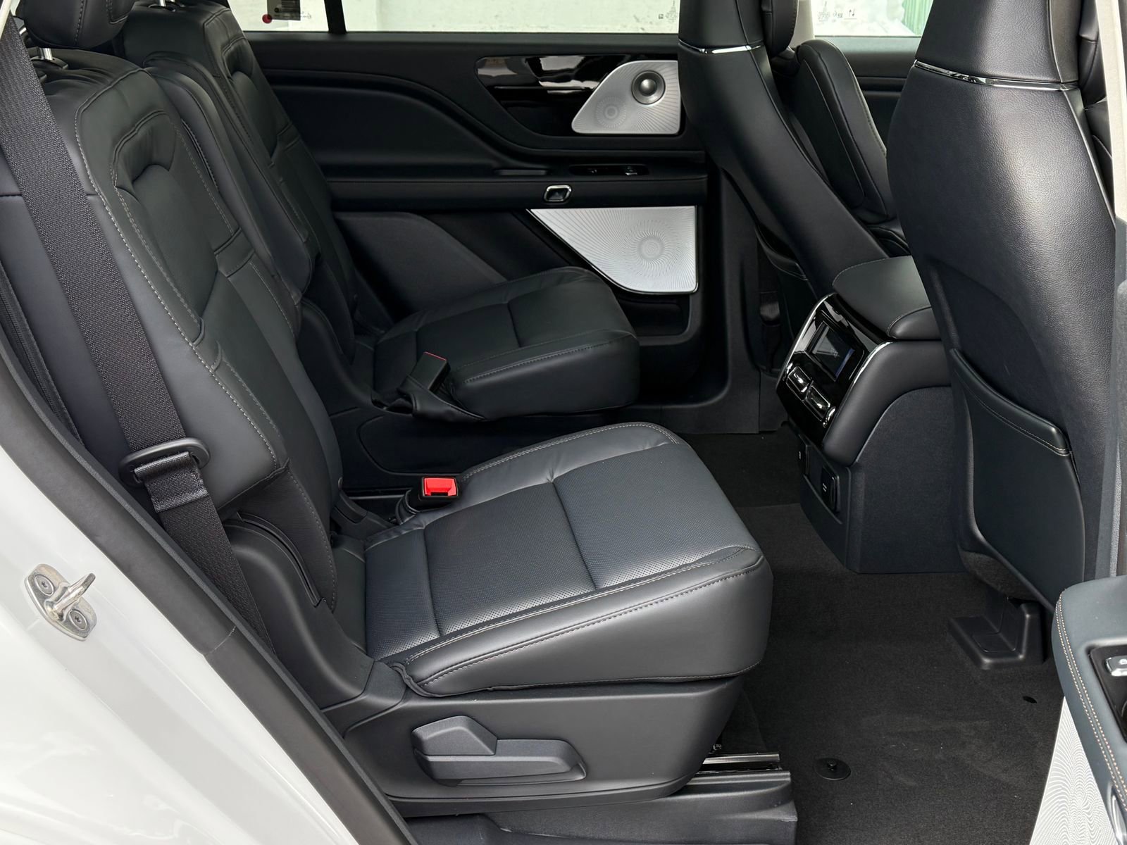 New 2026 Lincoln Aviator Reserve image 12