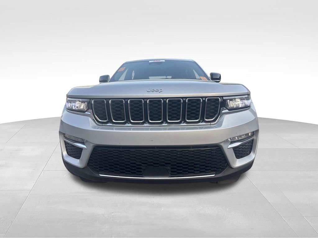 Used 2025 Jeep Grand Cherokee Limited AWD/4WD image 33