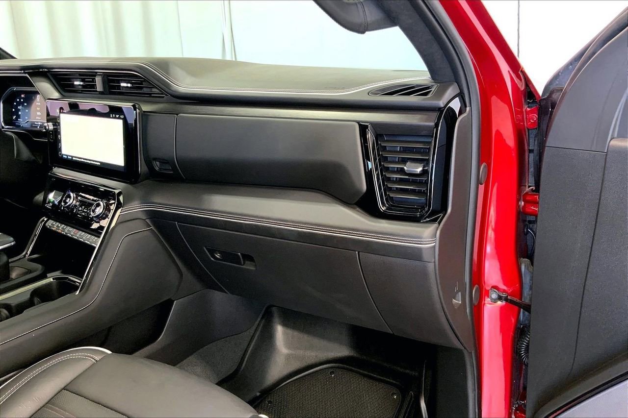 Used 2024 GMC Sierra 1500 AT4X image 16