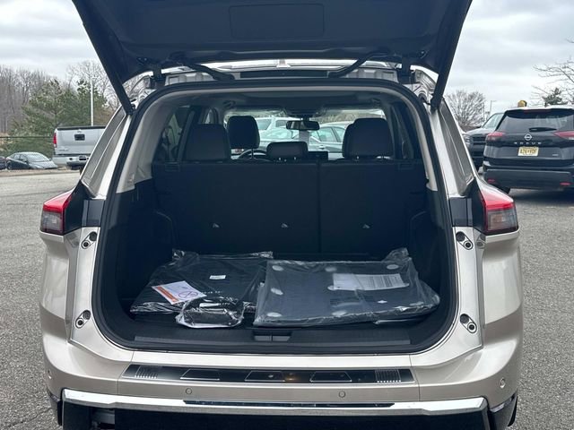 New 2026 Nissan Rogue Platinum w/ Platinum Premium Package AWD/4WD image 13