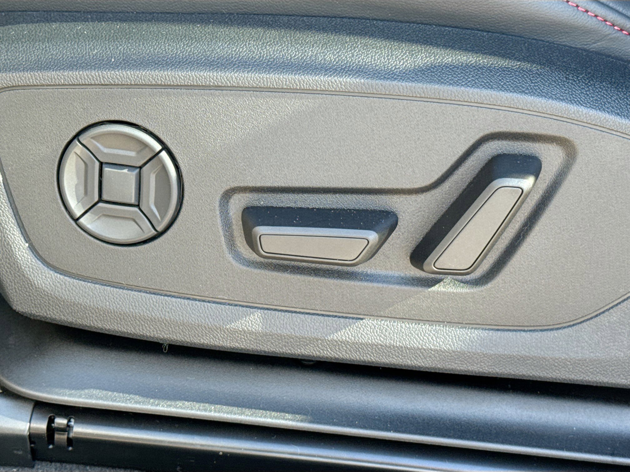 New 2025 Audi Q3 2.0T Premium Plus image 23