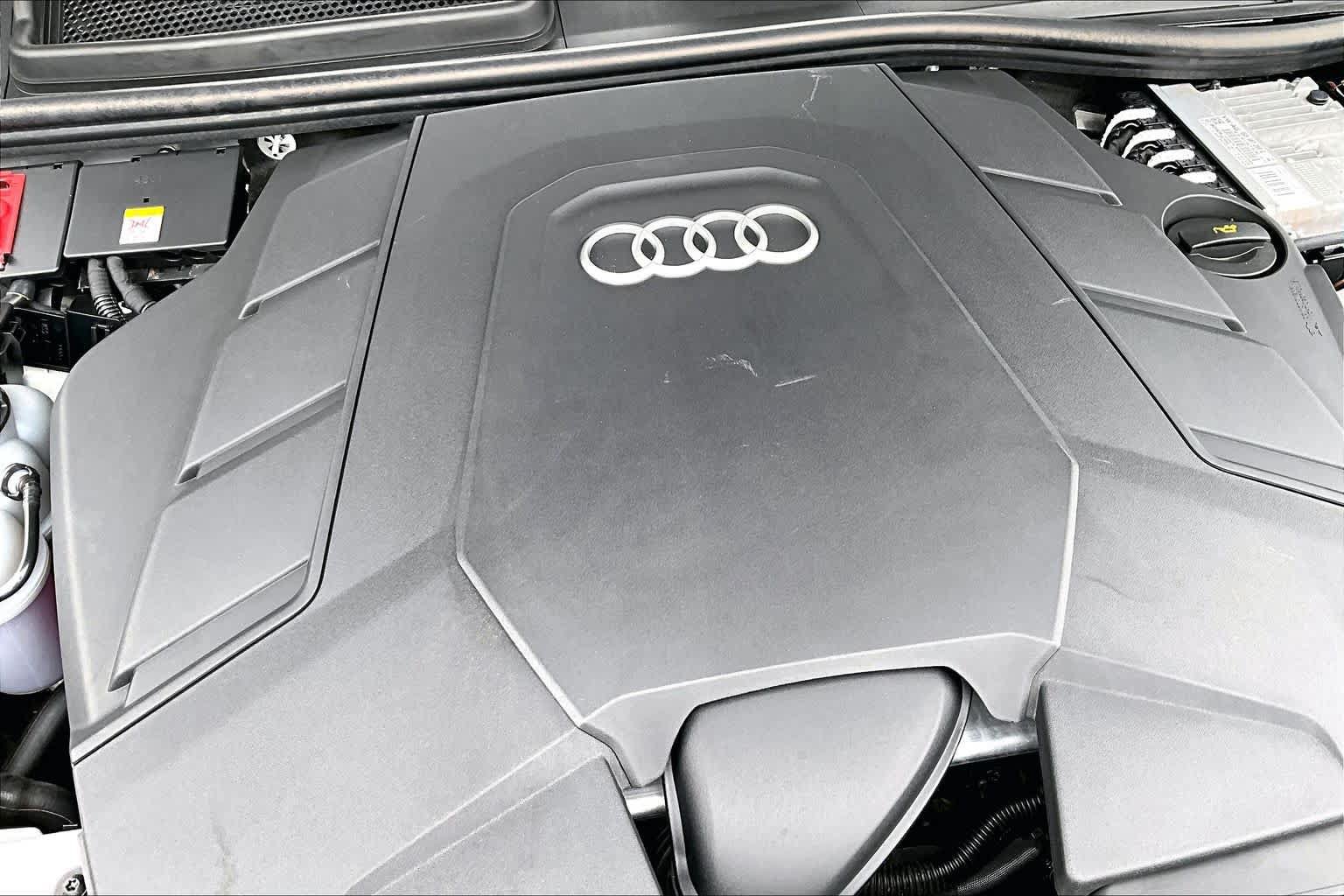 Used 2021 Audi Q7 3.0T Prestige AWD/4WD image 35