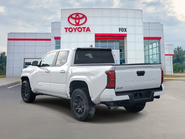 Used 2025 Toyota Tacoma SR5 image 3