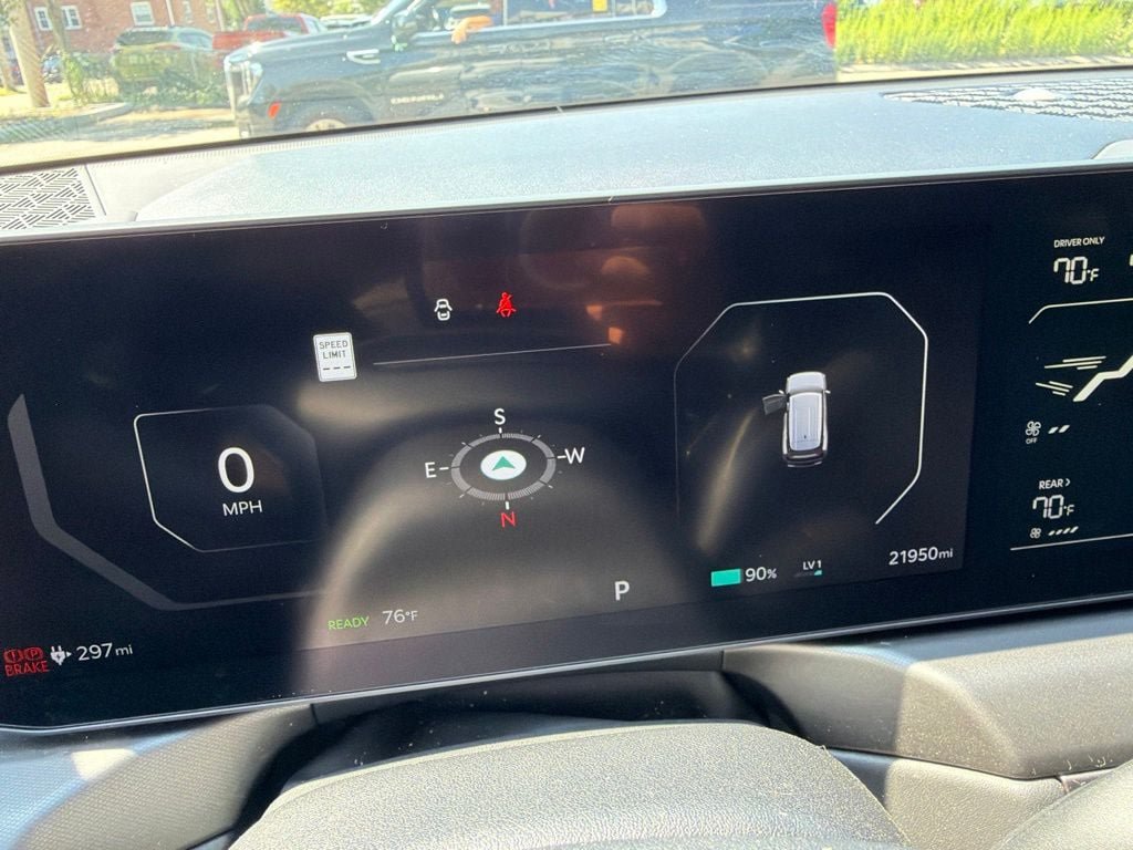 Certified 2024 Kia EV9 Wind AWD/4WD image 18