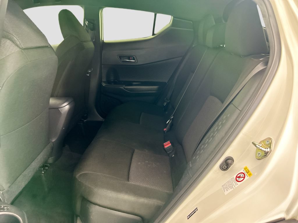 Used 2019 Toyota C-HR XLE FWD image 19
