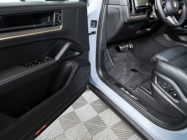 Certified 2024 Porsche Cayenne Turbo GT AWD/4WD image 8