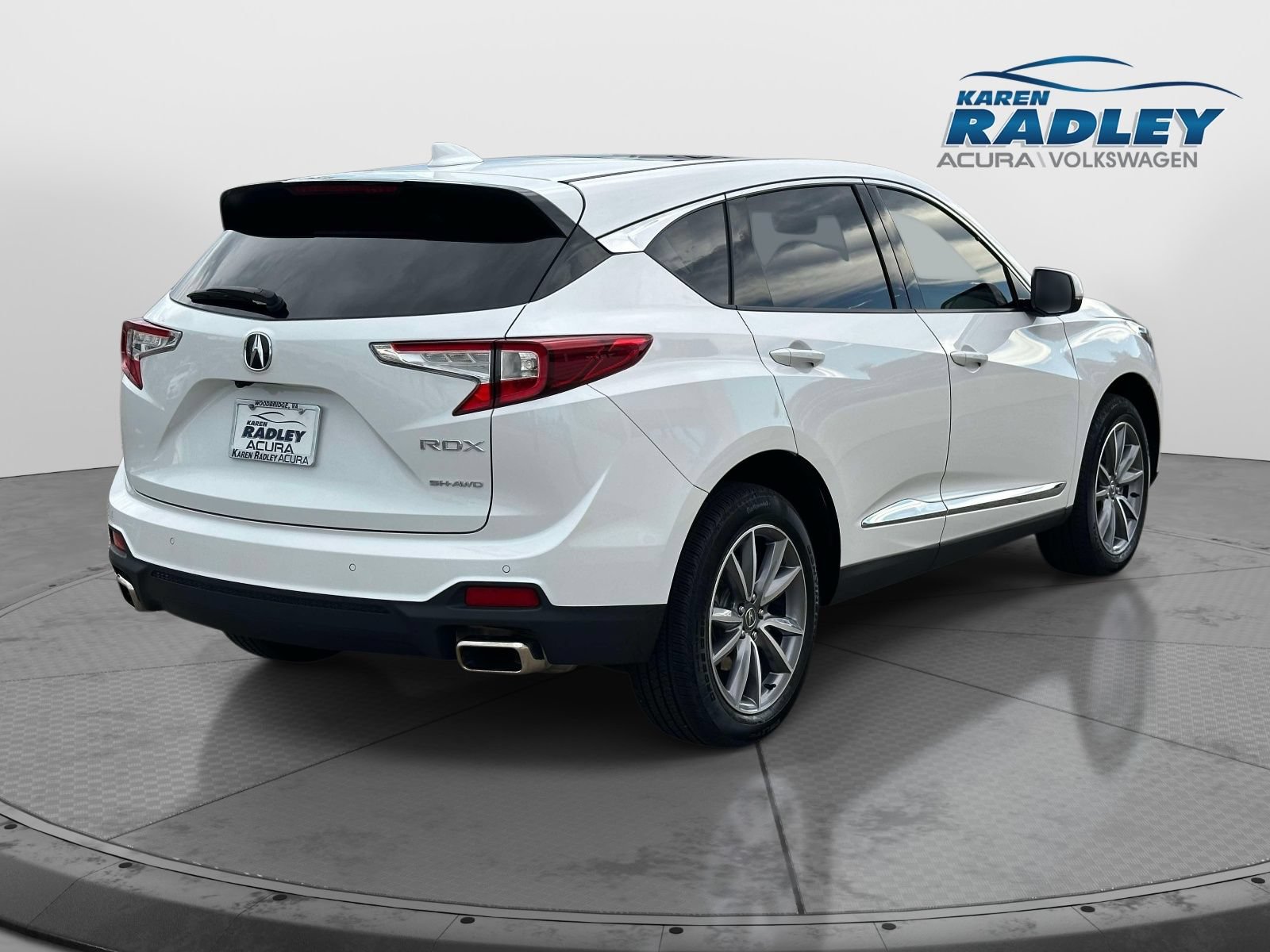 Certified 2023 Acura RDX w/ Technology Package AWD/4WD image 2