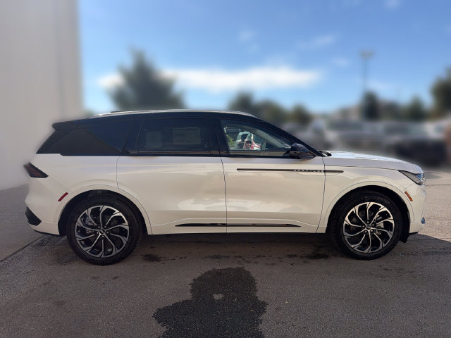 New 2026 Lincoln Nautilus Reserve AWD/4WD image 3