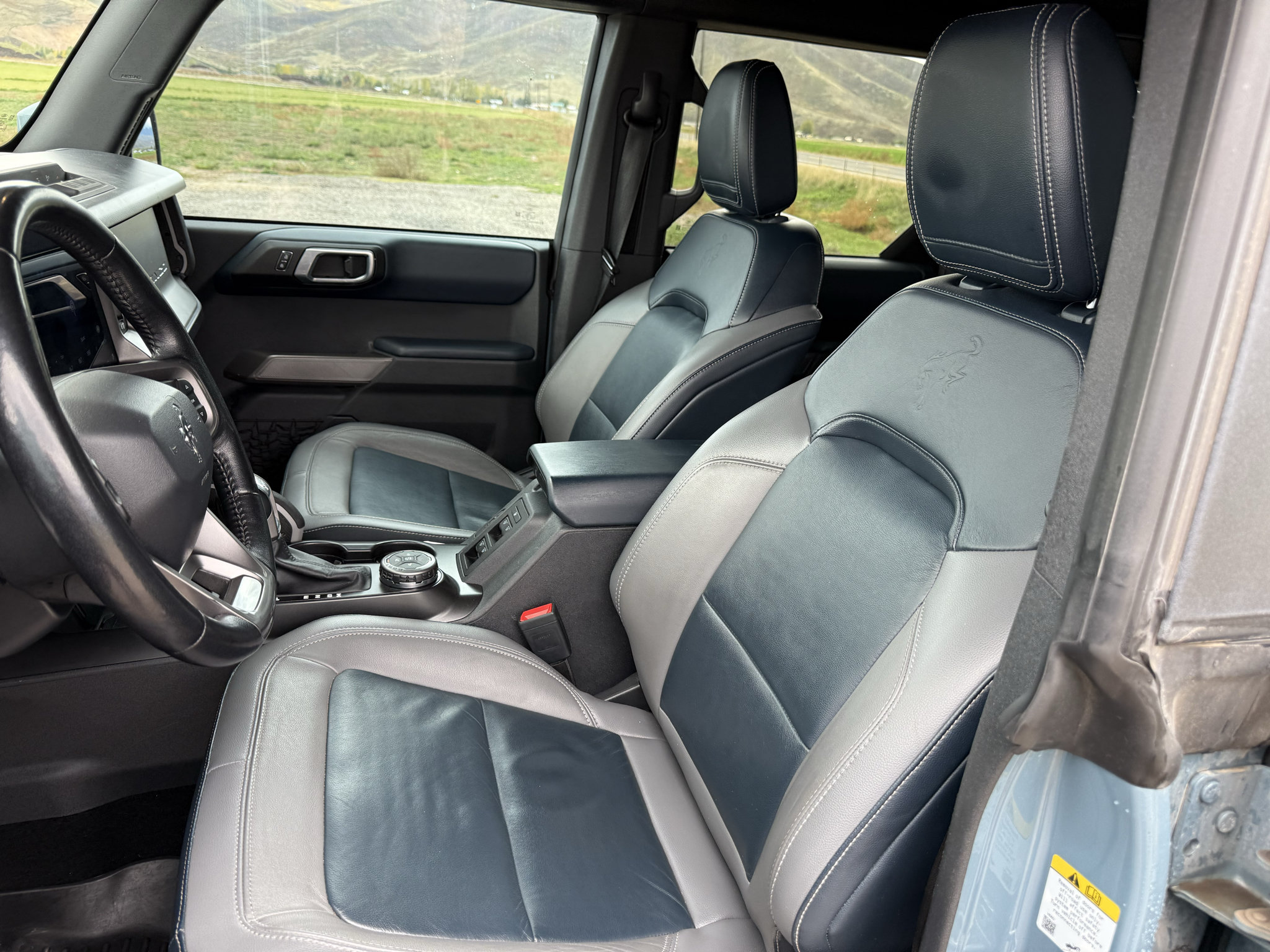 Used 2021 Ford Bronco Outer Banks AWD/4WD image 16