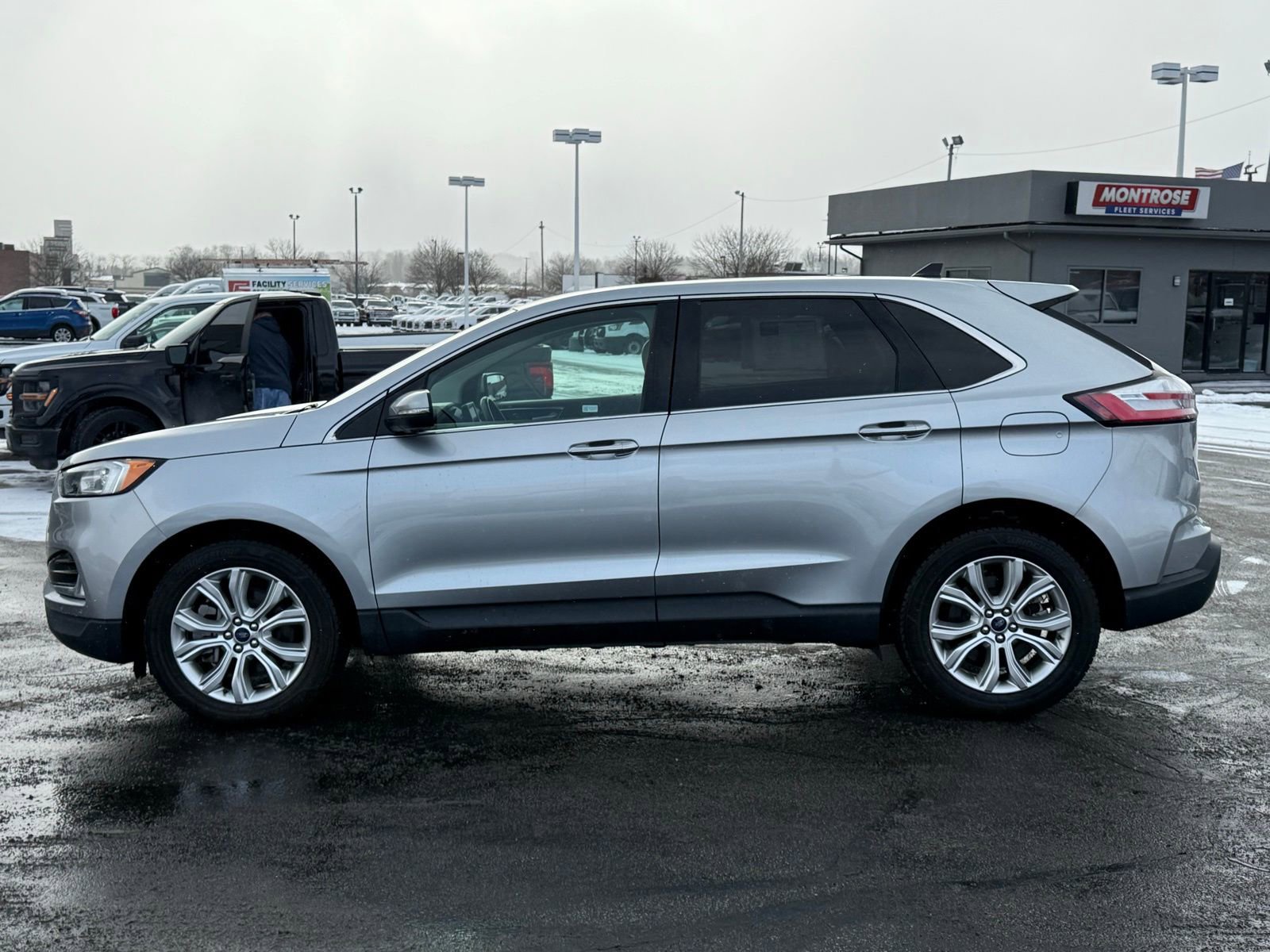 Used 2022 Ford Edge Titanium image 6
