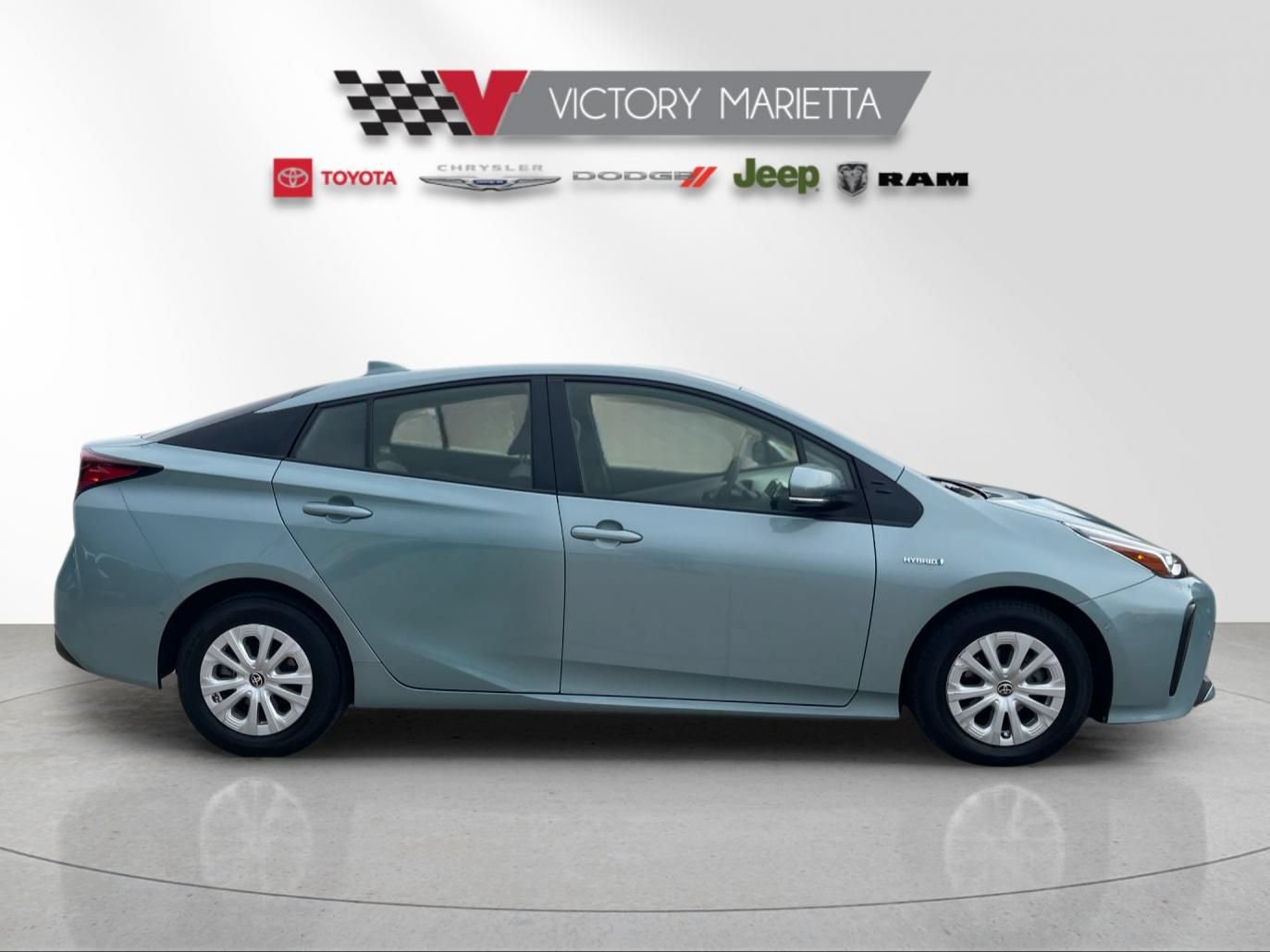 Used 2021 Toyota Prius LE FWD image 6