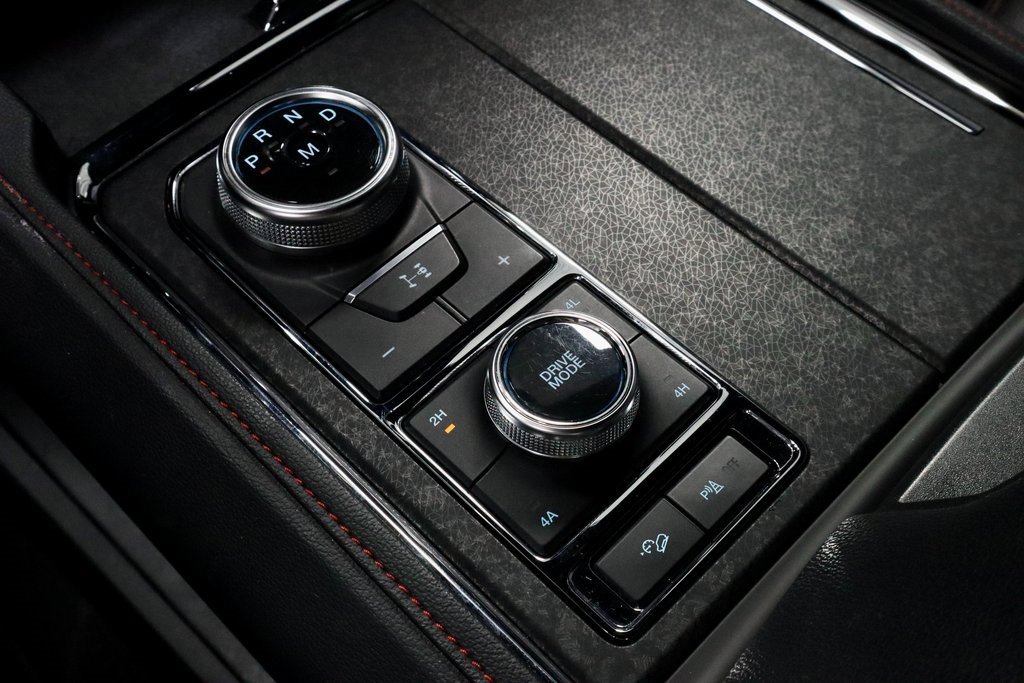 Certified 2023 Ford Expedition Limited image 31