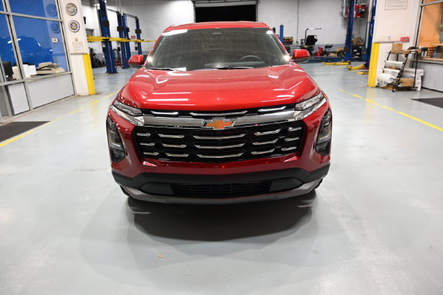 New 2027 Chevrolet Equinox LT w/ Convenience Package II FWD image 2