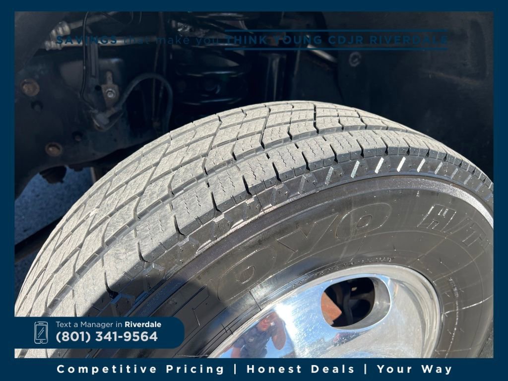 Used 2011 Ford F450 Lariat image 26