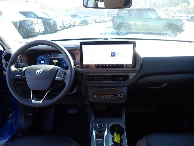 Used 2025 Ford Bronco Sport Outer Banks w/ Outer Banks Tech Package+ image 19