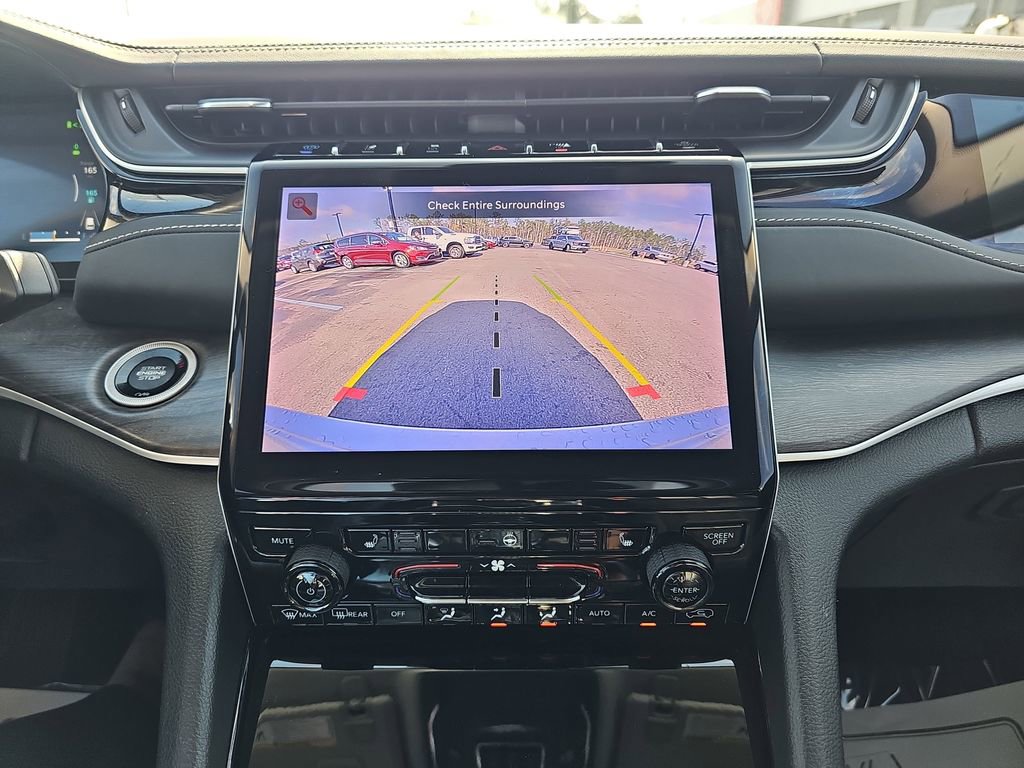 Used 2022 Jeep Grand Cherokee Limited 4xe image 27