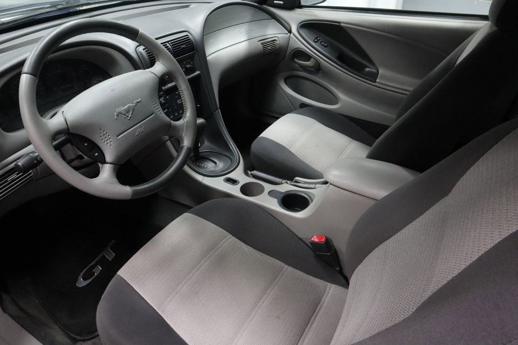 Used 2002 Ford Mustang Coupe image 21