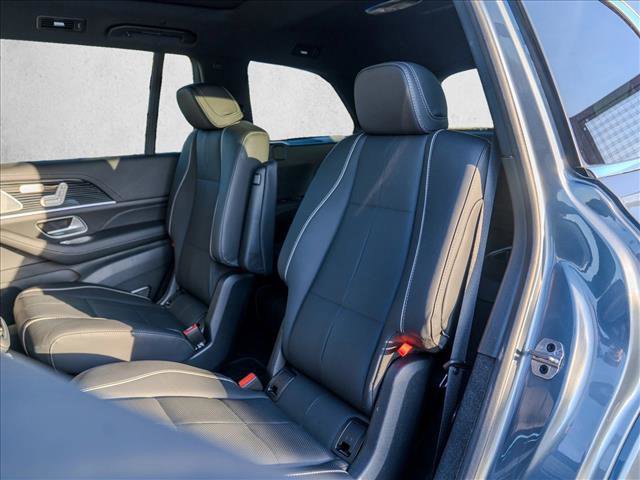 Used 2025 Mercedes-Benz GLS 450 4MATIC image 28