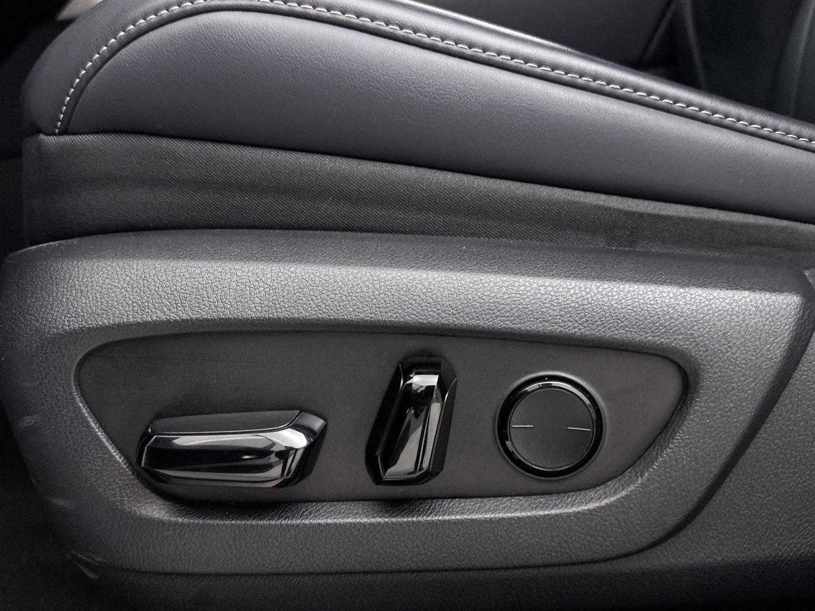 Used 2024 Lexus RX 500h F Sport image 28