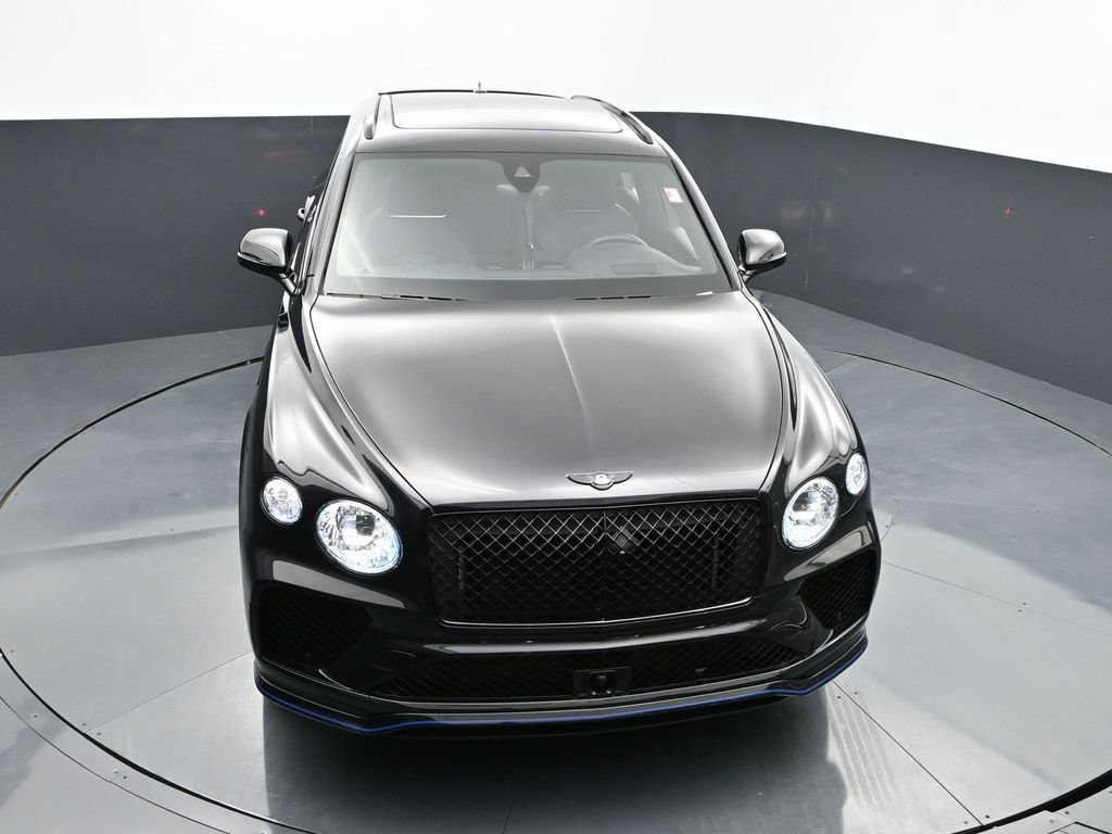 Used 2025 Bentley Bentayga image 65