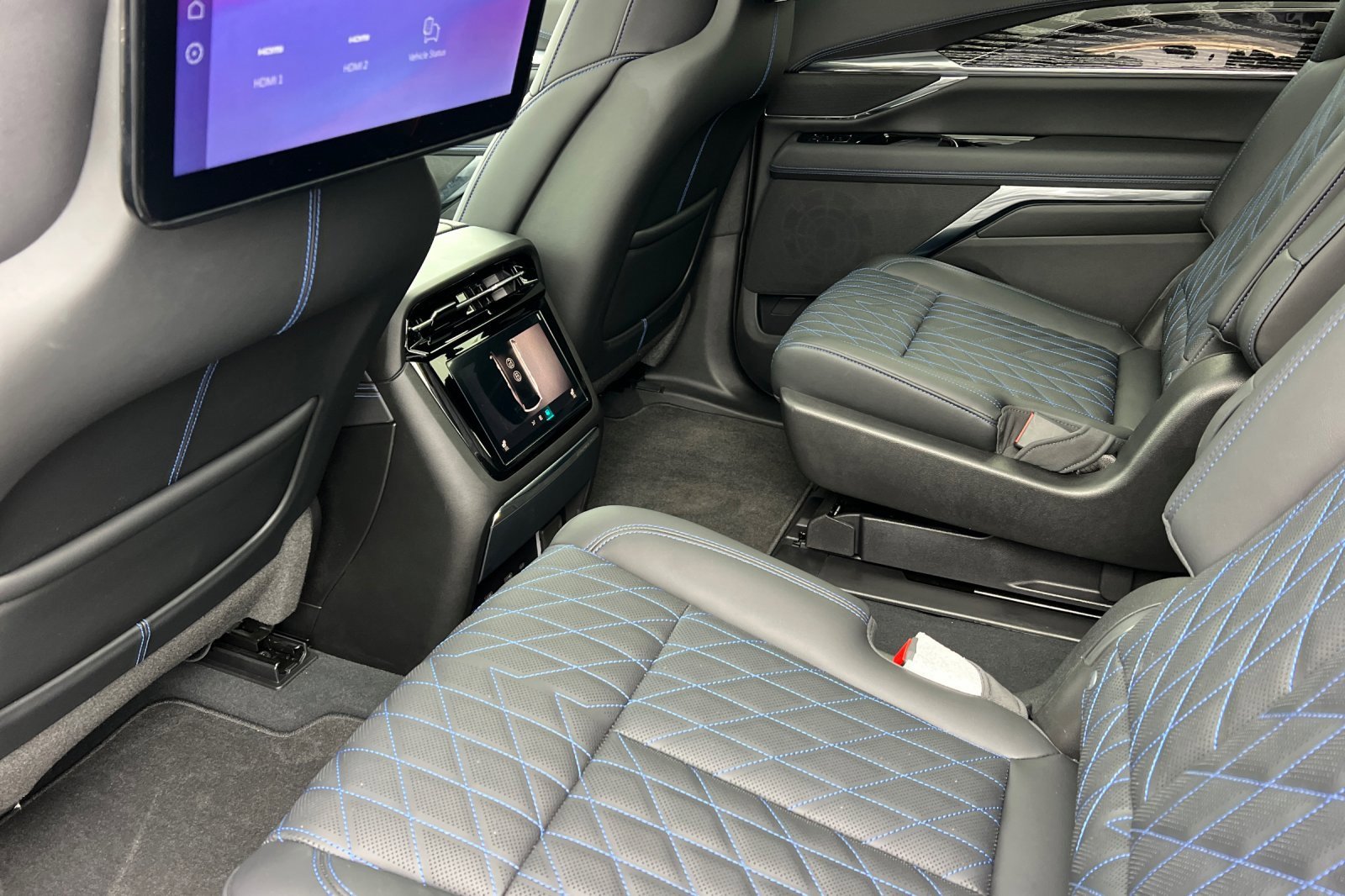 Used 2025 Cadillac Escalade IQ Luxury 1 image 14