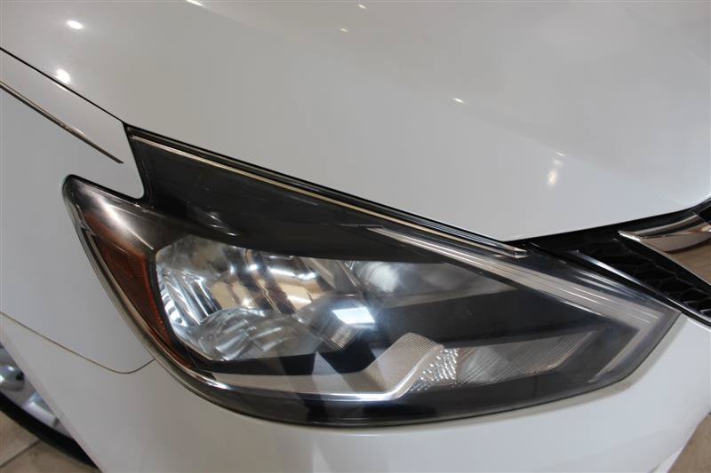 Used 2016 Nissan Sentra SV w/ Driver's Assist Package FWD image 11