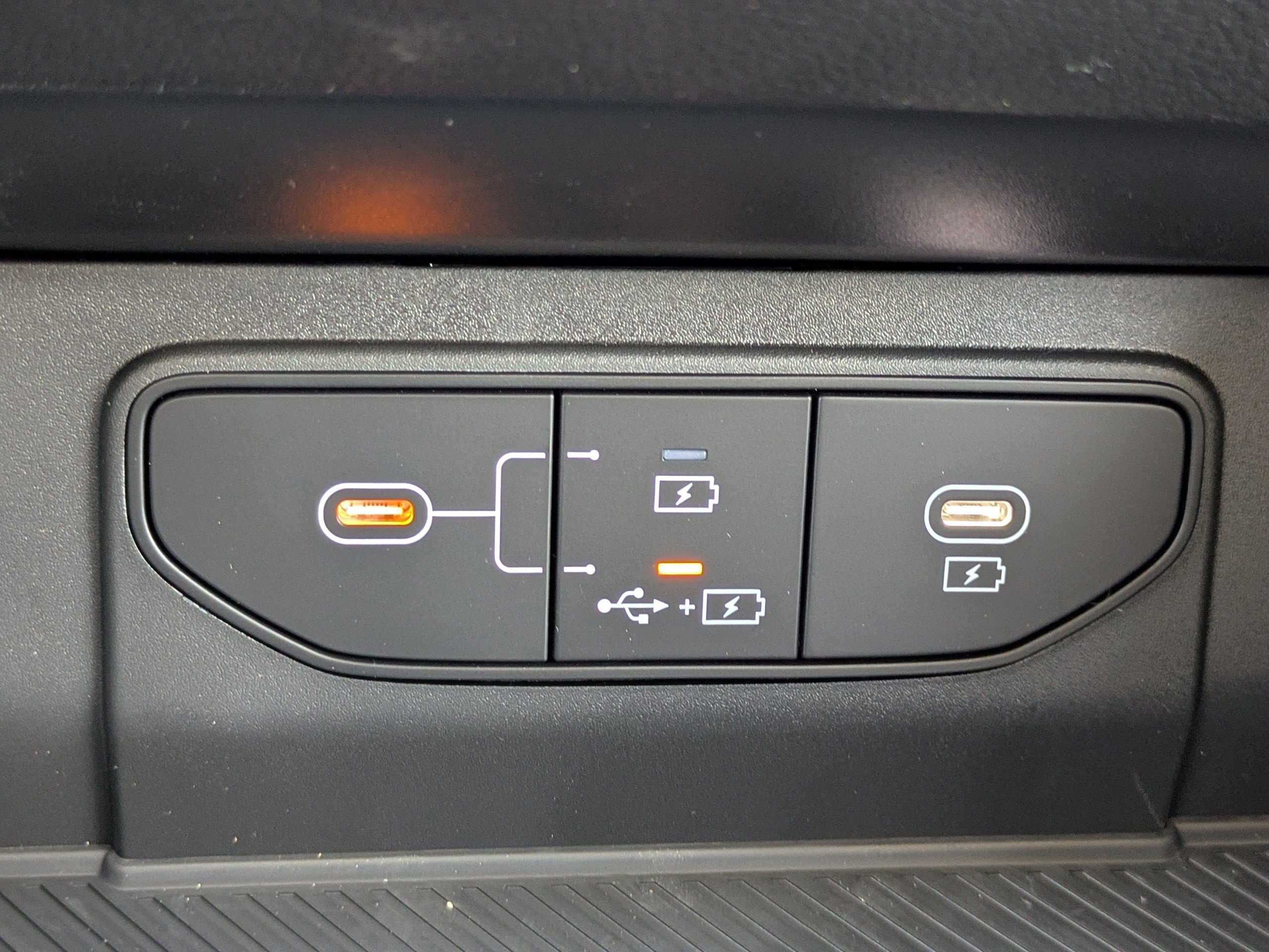 New 2026 Kia Sportage LX FWD image 24