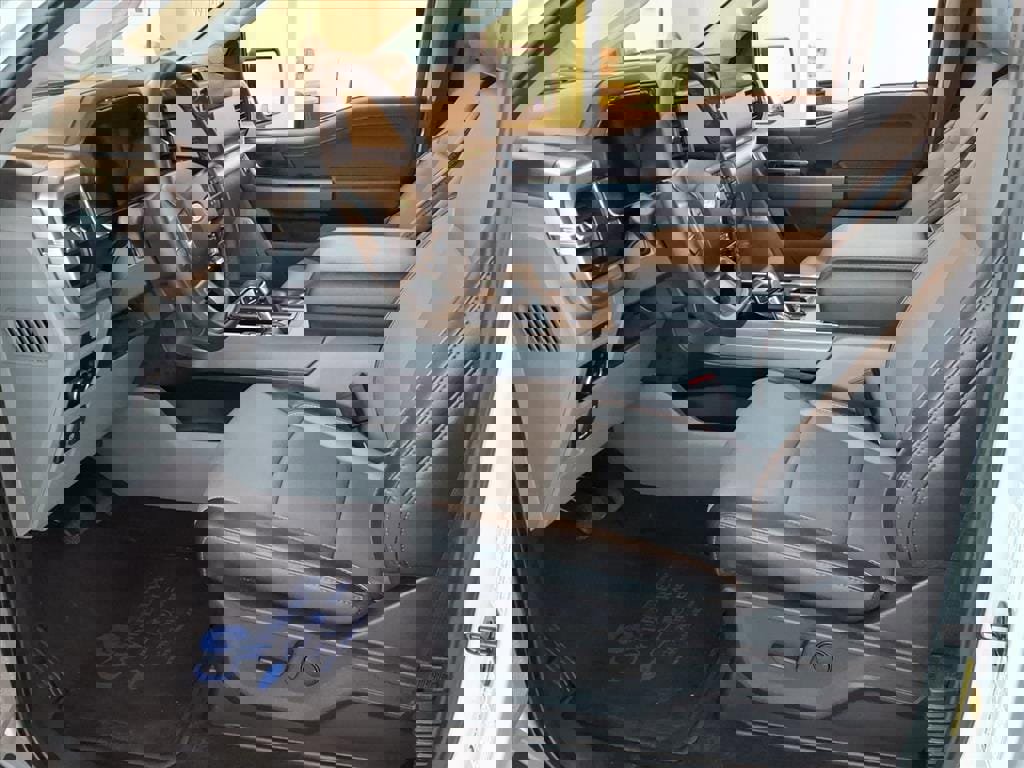 Certified 2025 Ford F150 Lariat w/ Equipment Group 501A Mid image 12