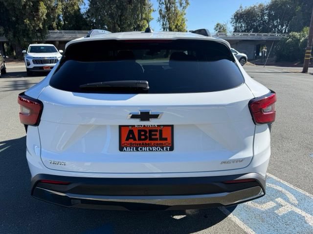 New 2026 Chevrolet Trax ACTIV w/ Sunroof Package FWD image 9