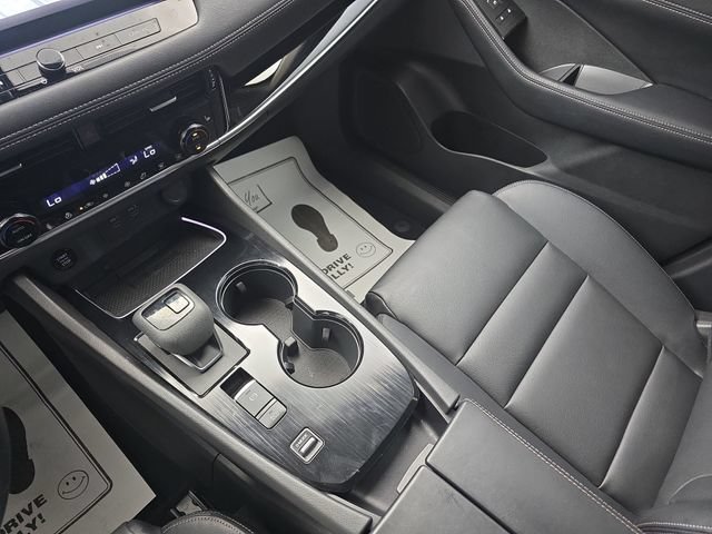 Used 2025 Nissan Rogue SL FWD image 30