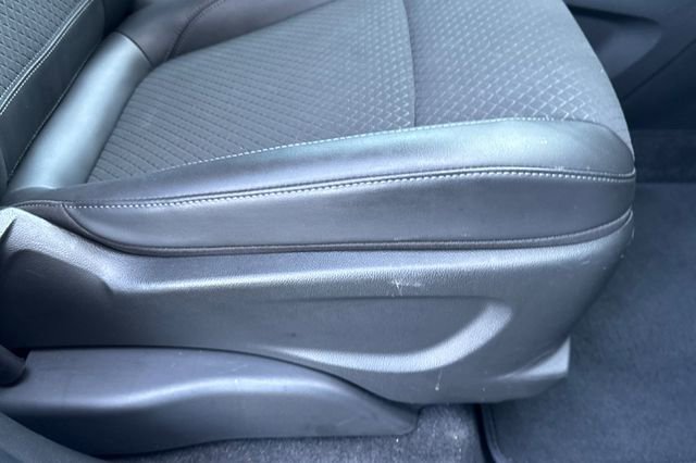 Used 2022 Buick Encore Preferred w/ Safety Package AWD/4WD image 23