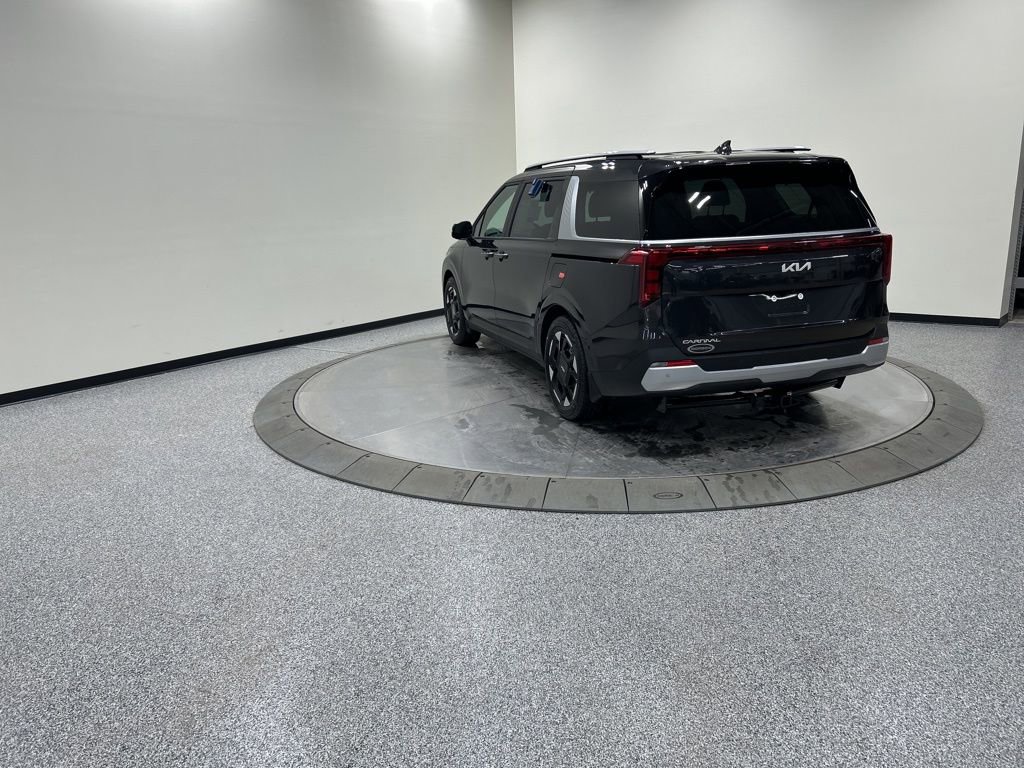 New 2026 Kia Carnival EX image 7