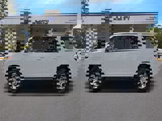 Used 2024 Toyota 4Runner SR5 image 3