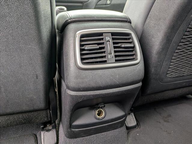 Used 2017 Kia Sorento L image 16