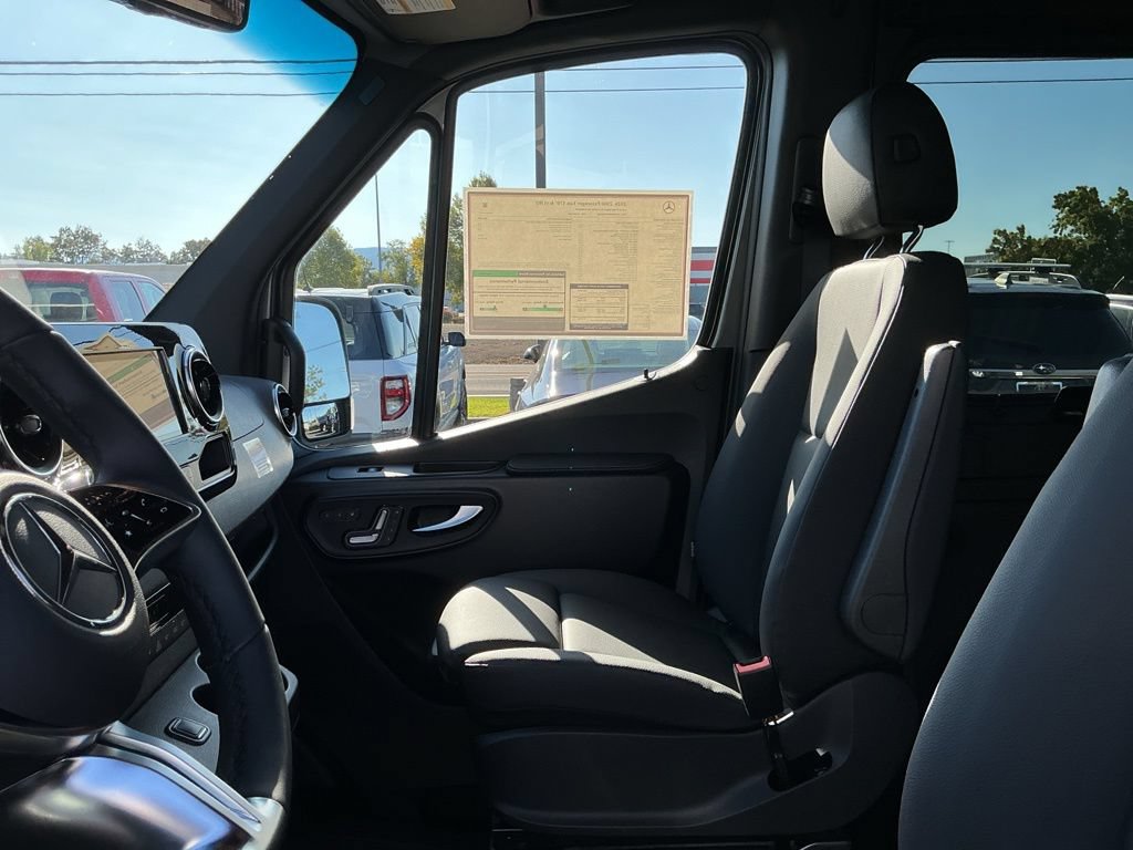 New 2026 Mercedes-Benz Sprinter 2500 image 11
