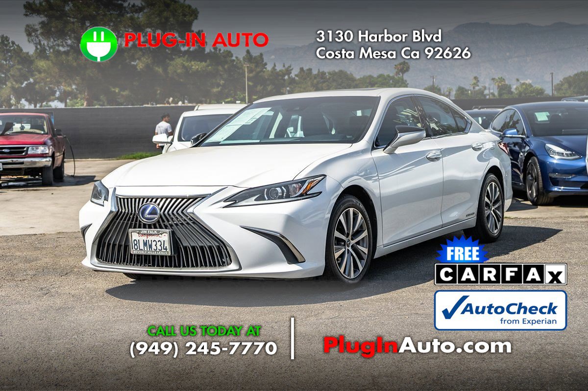 Used 2019 Lexus ES 300h w/ Premium Package