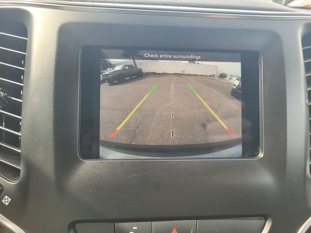 Used 2020 Jeep Cherokee Latitude Plus image 21