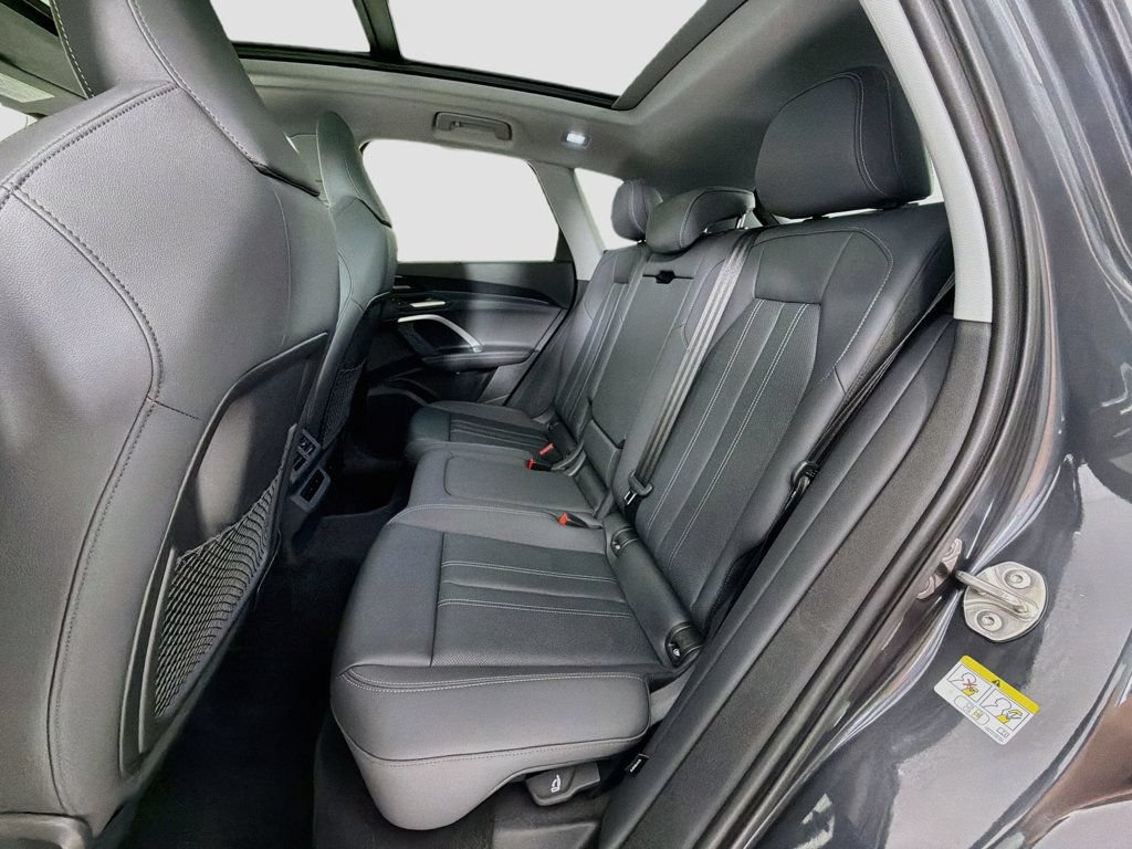 Used 2025 Audi Q5 Premium Plus AWD/4WD image 23