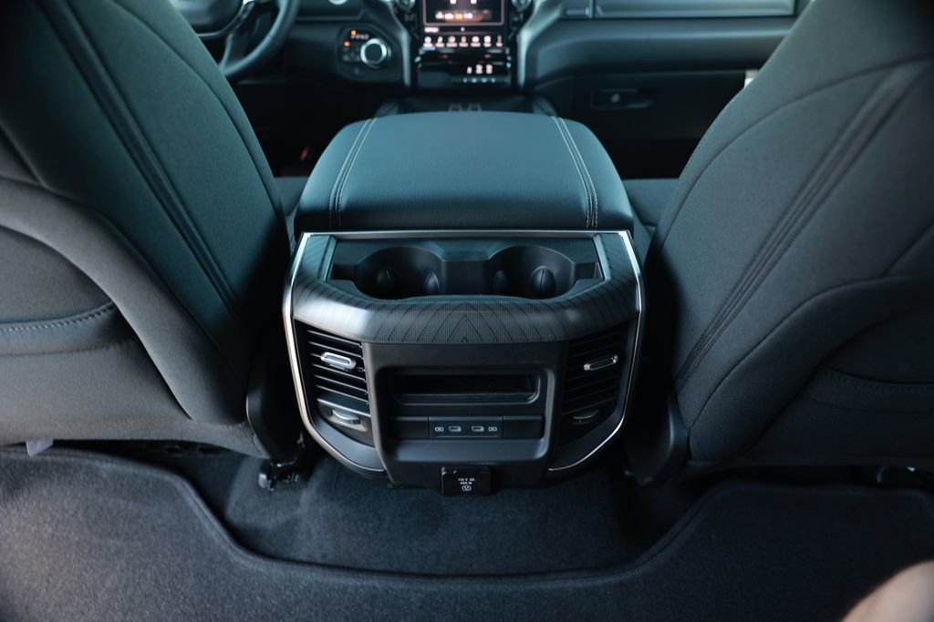 New 2026 RAM 1500 4x4 Crew Cab image 30