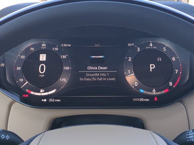 New 2026 Land Rover Range Rover Long Wheelbase SE AWD/4WD image 8
