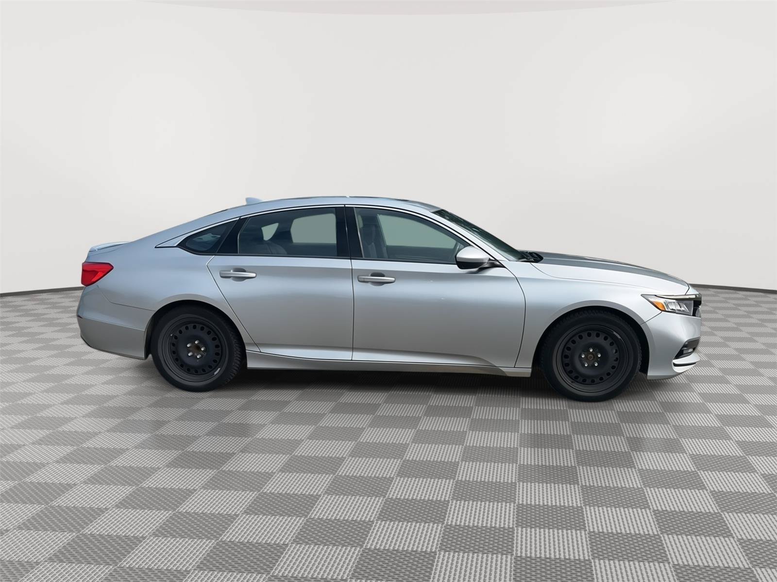 Used 2018 Honda Accord Sport image 28