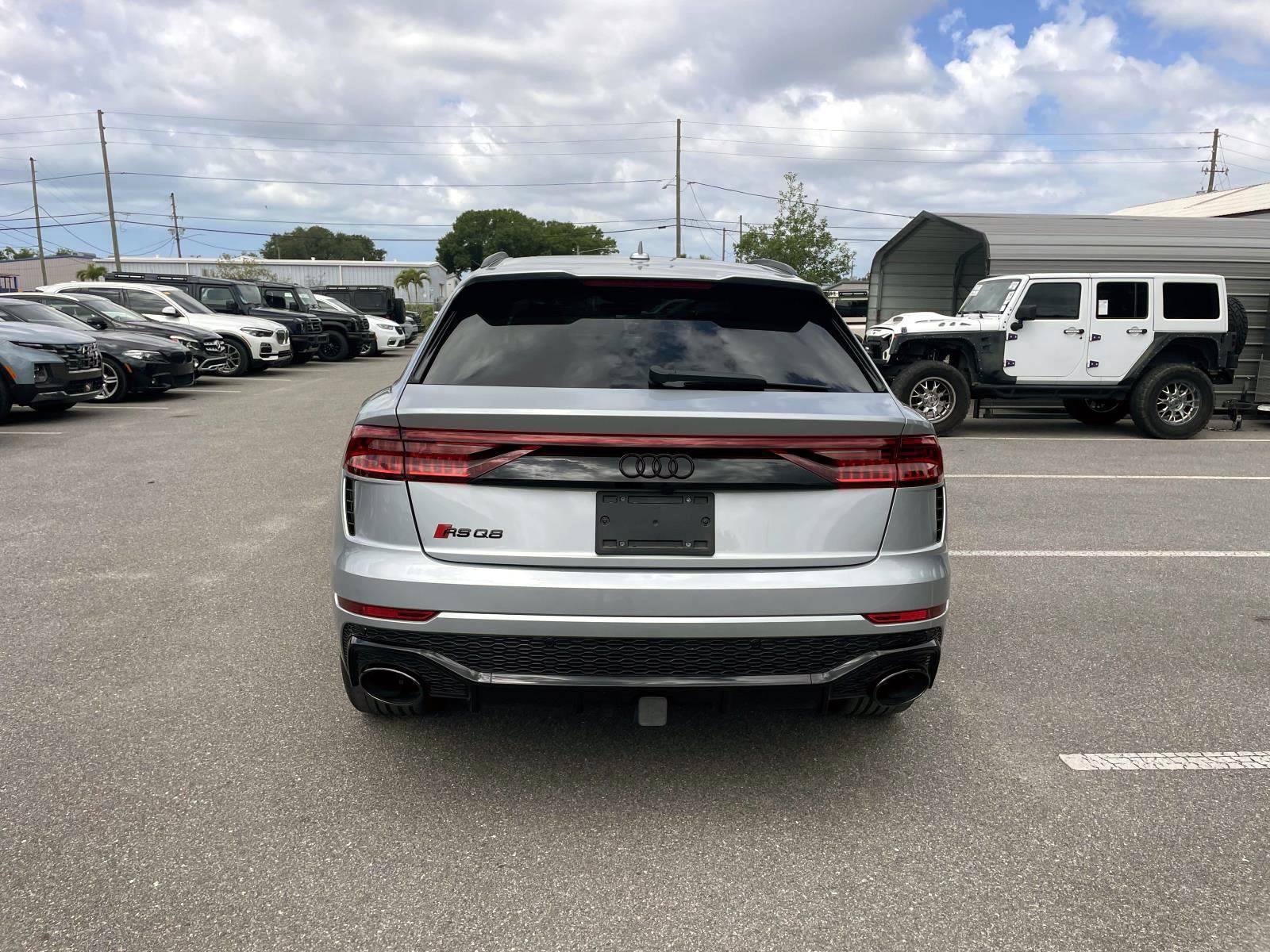 Used 2024 Audi RS Q8 AWD/4WD image 4