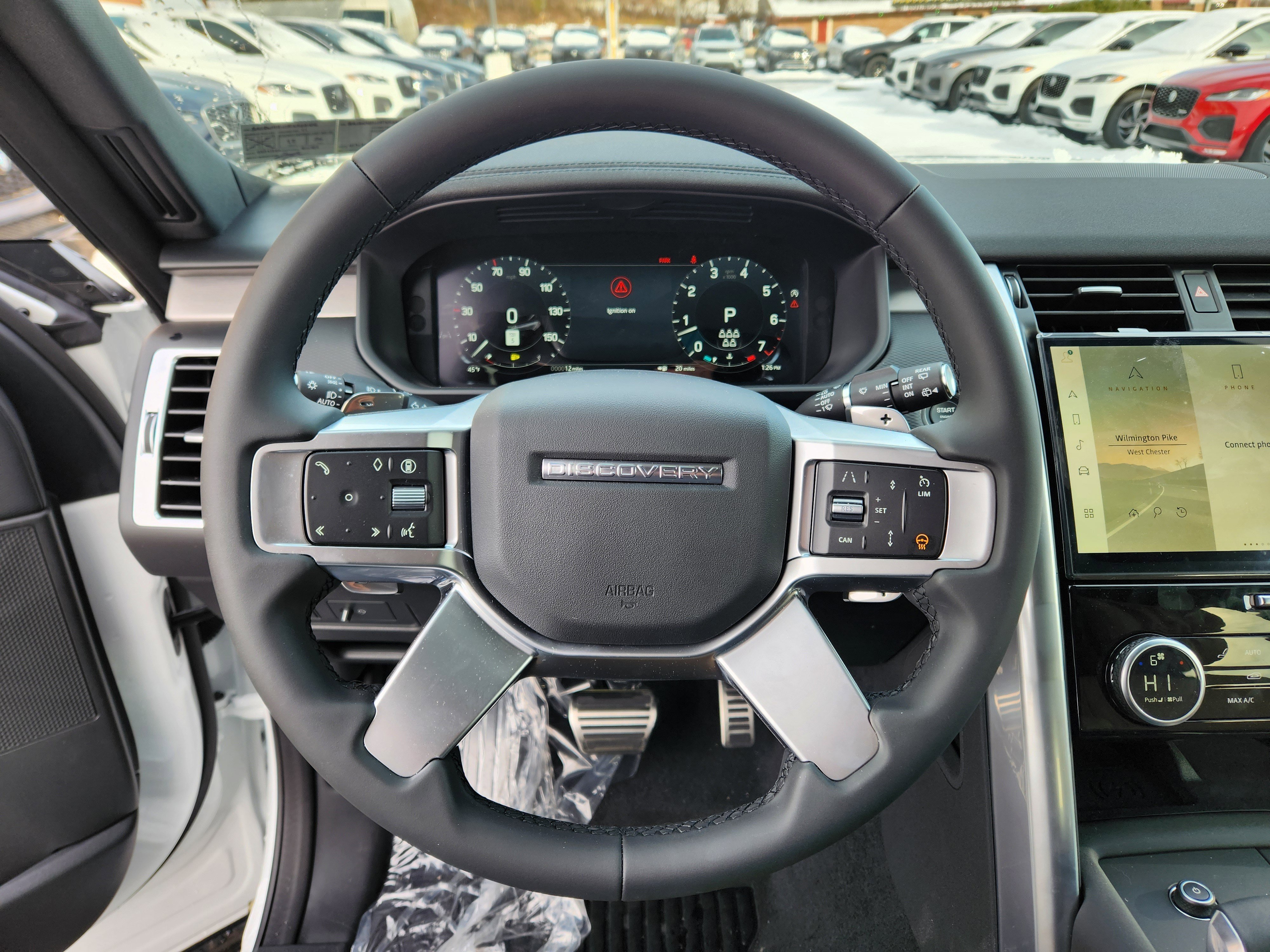New 2026 Land Rover Discovery Limited Edition AWD/4WD image 15