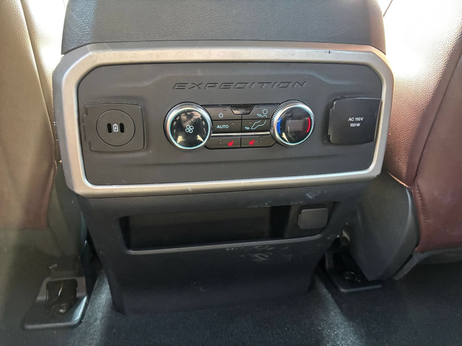 Used 2024 Ford Expedition Max Limited RWD image 24
