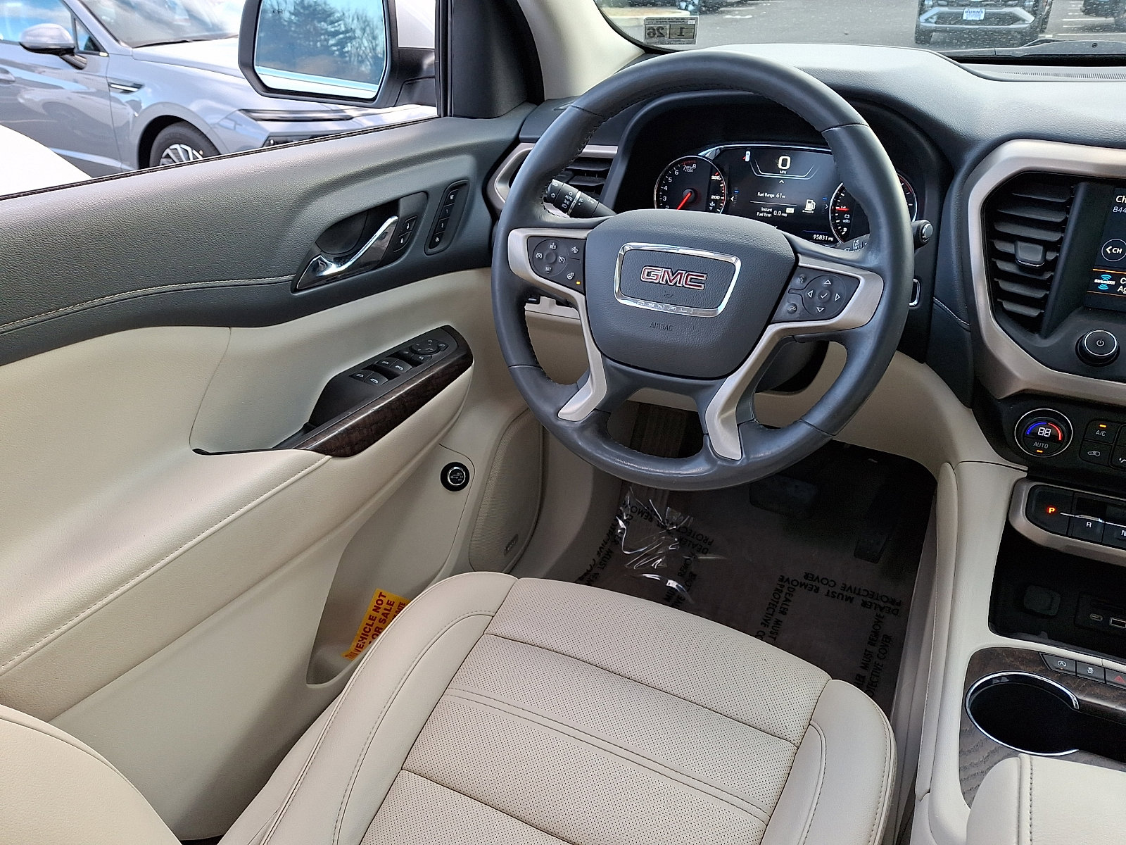 Used 2021 GMC Acadia Denali w/ Denali Ultimate Package image 14